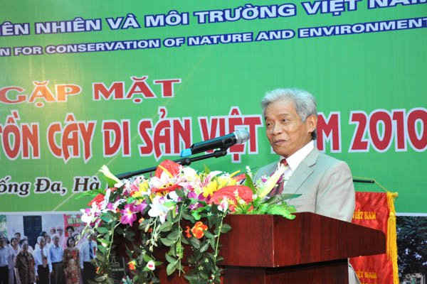 Trung tướngNguyễn Phúc Thanh, nguyên Phó chủ tịch Quốc hội nước CHXHCN Việt Nam phát biểu tại lễ kỷ niệm 7 năm sự kiện Bảo tồn Cây Di sản Việt Nam. Ảnh: VACNE