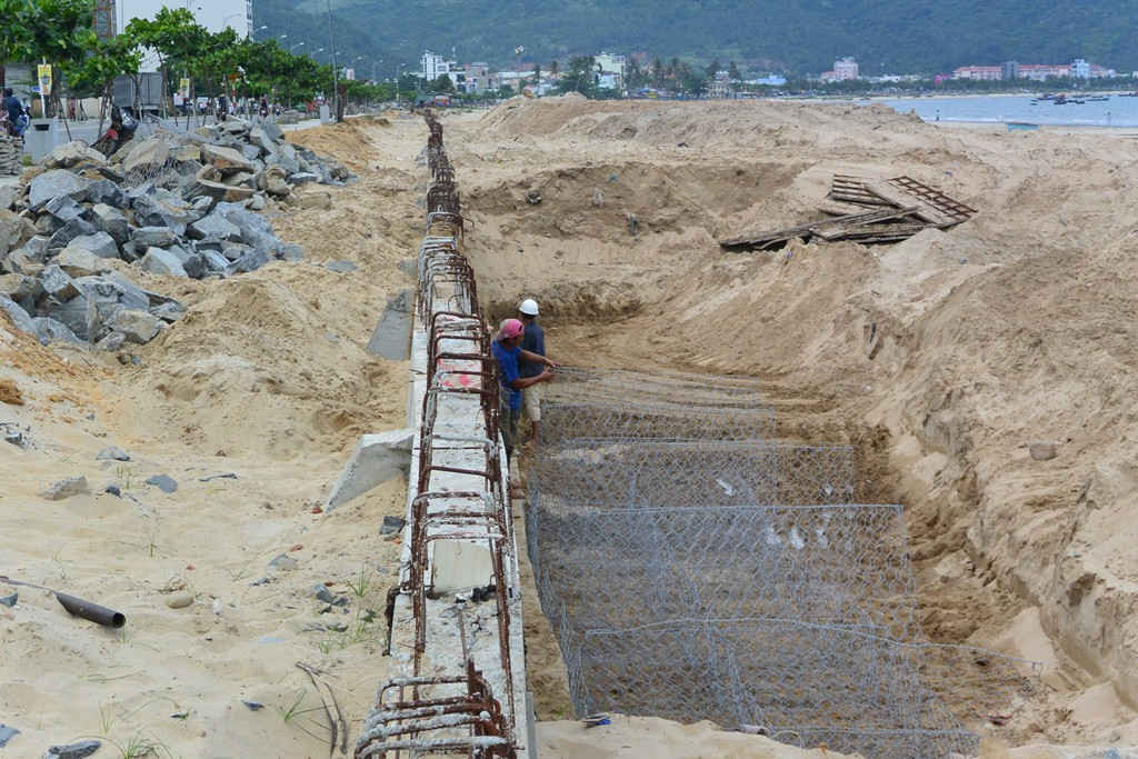 Dự án được thực hiện nhằm chống lại tình trạng xâm thực bờ biển Đà Nẵng