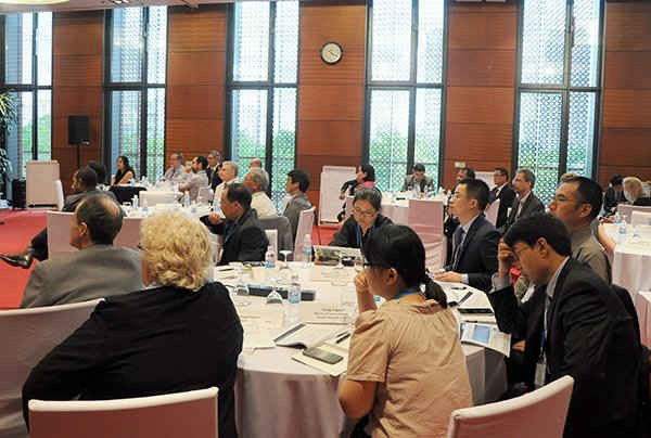 Các đại biểu dự cuộc họp của Nhóm đặc trách về khai khoáng (MTF) tại Apec Việt Nam 2017. Ảnh: Việt Hùng
