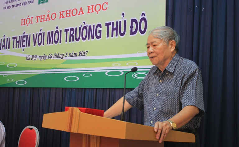 Ông Vũ Văn Dũng – Hội Khoa học kỹ thuật Lâm nghiệp Việt Nam phát biểu tại Hội thảo 