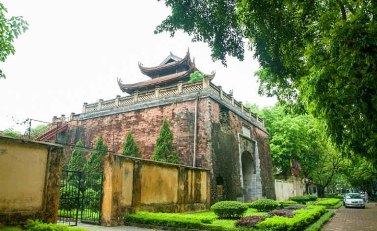 Hoàng Thành Thăng Long là điểm đến thu hút nhiều khách du lịch trong nước và quốc tế ở Thủ đô