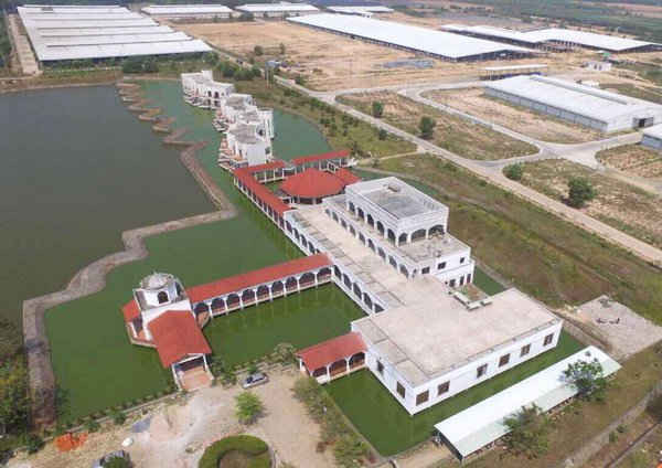 Toàn cảnh Trang trại bò sữa Tây Ninh với diện tích gần 700 ha
