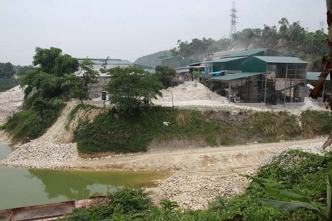 Công ty TNHH Khoáng sản V.Star cần chấp hành nghiêm về pháp luật trong lĩnh vực bảo vệ môi trường và xả thải vào nguồn nước hồ Thác Bà 
