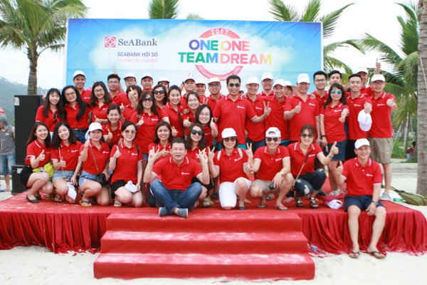SeABank tổ chức chương trình Teambuiding 2017 với slogan One Team One Dream