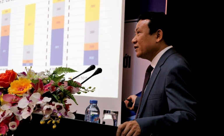 PGS.TS Nguyễn Hồng Sơn – Phó Giám đốc Đại học Quốc gia Hà Nội đưa ra những rào cản và giải pháp khắc phục để phát triển khu vực kinh tế tư nhân ở Việt Nam