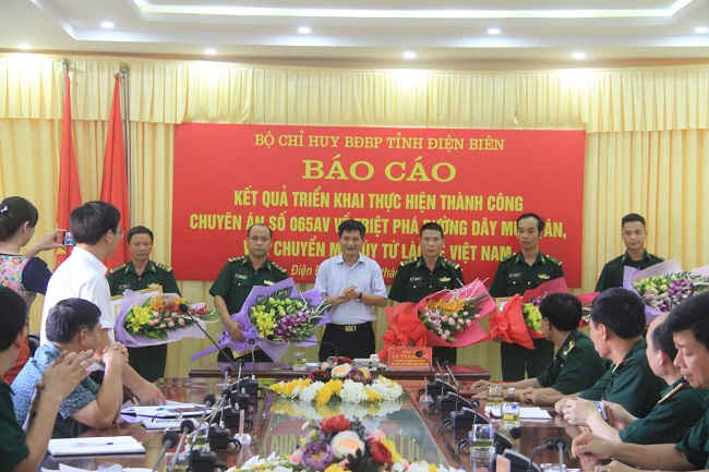 UBND tỉnh Điện Biên tổ chức khen thưởng, cá nhân và tập thể thuộc lực lượng phòng chống tội phạm ma túy, Bộ Chỉ huy Bộ đội Biên phòng tỉnh Điện Biên vì đã xuất sắc triệt phá thành công chuyên án ma túy lớn xuyên Việt mang bí số 065AV