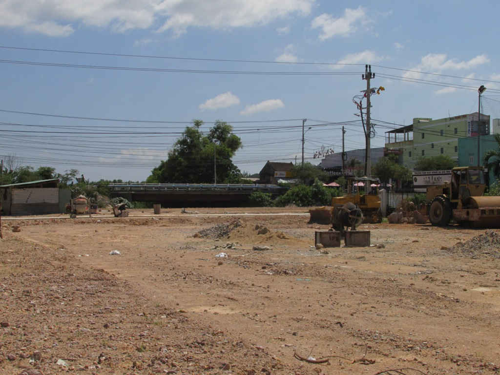 Khu dân cư phía Đông phường Nhơn Phú đang san lô bán nền 