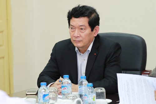Thứ trưởng Huỳnh Vĩnh Ái