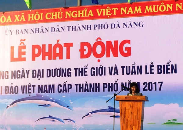 Phó Giám đốc Sở TN&MT Huỳnh Thị Liễu Hoa phát biểu tại buổi lễ
