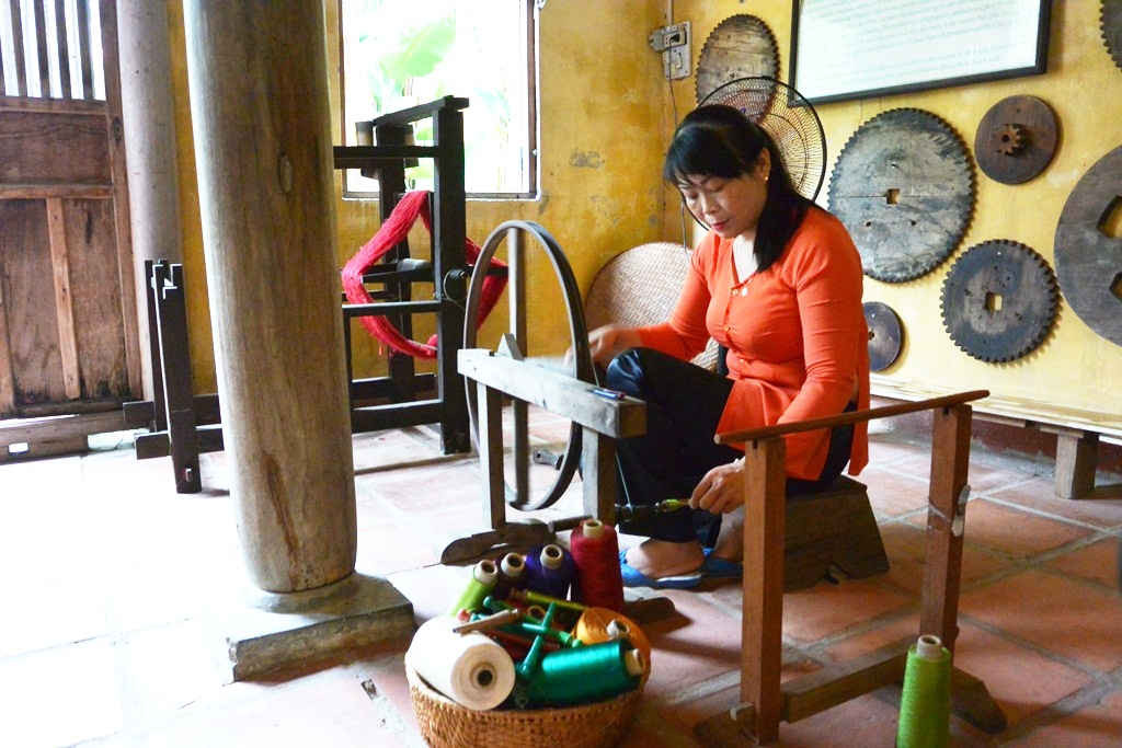 Ươm tơ, dệt lụa là nghề truyền thống từ 300 năm nay tại Hội An