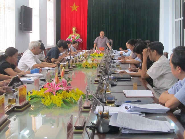 Quang cảnh phiên họp UBND tỉnh Điện Biên tháng 6/2017