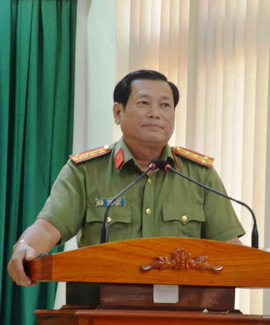Đại tá Trần Phong, Tỉnh ủy viên, Phó Giám đốc Công an tỉnh phát biểu tại buổi họp mặt.