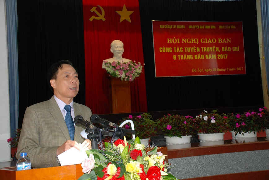 Lãnh đạo UBND tỉnh Lâm Đồng phát biểu chào mừng Hội nghị.