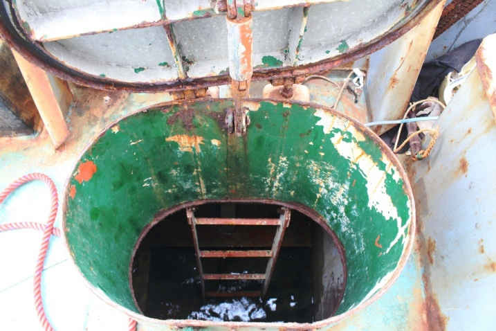 Hầm chứa trên tàu ông Thu bị rỉ sét sau hơn 1 năm hoạt động