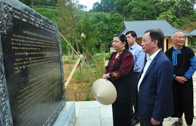 Phó Chủ tịch Quốc hội Tòng Thị Phóng kiểm tra tiến độ xây dựng khu di tích lịch sử cách mạng Việt Nam- Lào