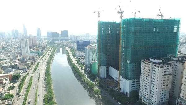 Dự án The GoldView đã cất nóc và sẽ bàn giao nhà đúng tiến độ Q4.2017.