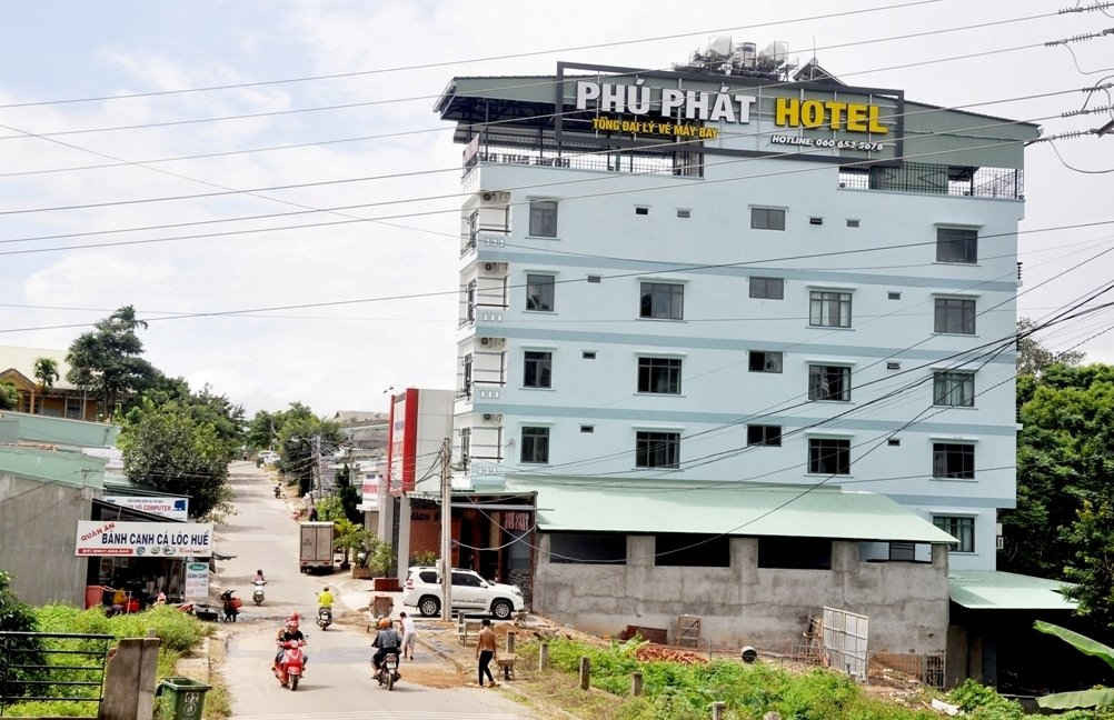 Khách sạn Phú Phát tại số 06 Lý Thái Tổ, huyện Ngọc Hồi, tỉnh Kon Tum