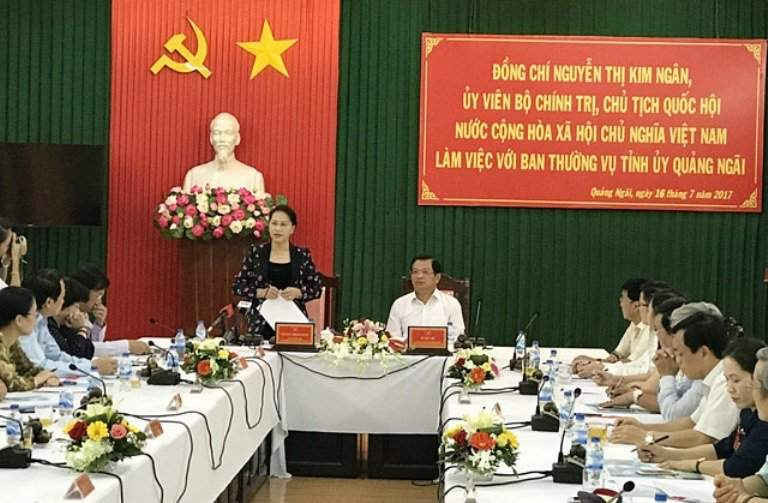 Chủ tịch Quốc hội Nguyễn Thị Kim Ngân tại buổi làm việc với tỉnh Quảng Ngãi.