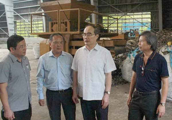 Bí thư Thành ủy TP.HCM Nguyễn Thiện Nhân khảo sát nhà máy điện rác Gò Cát