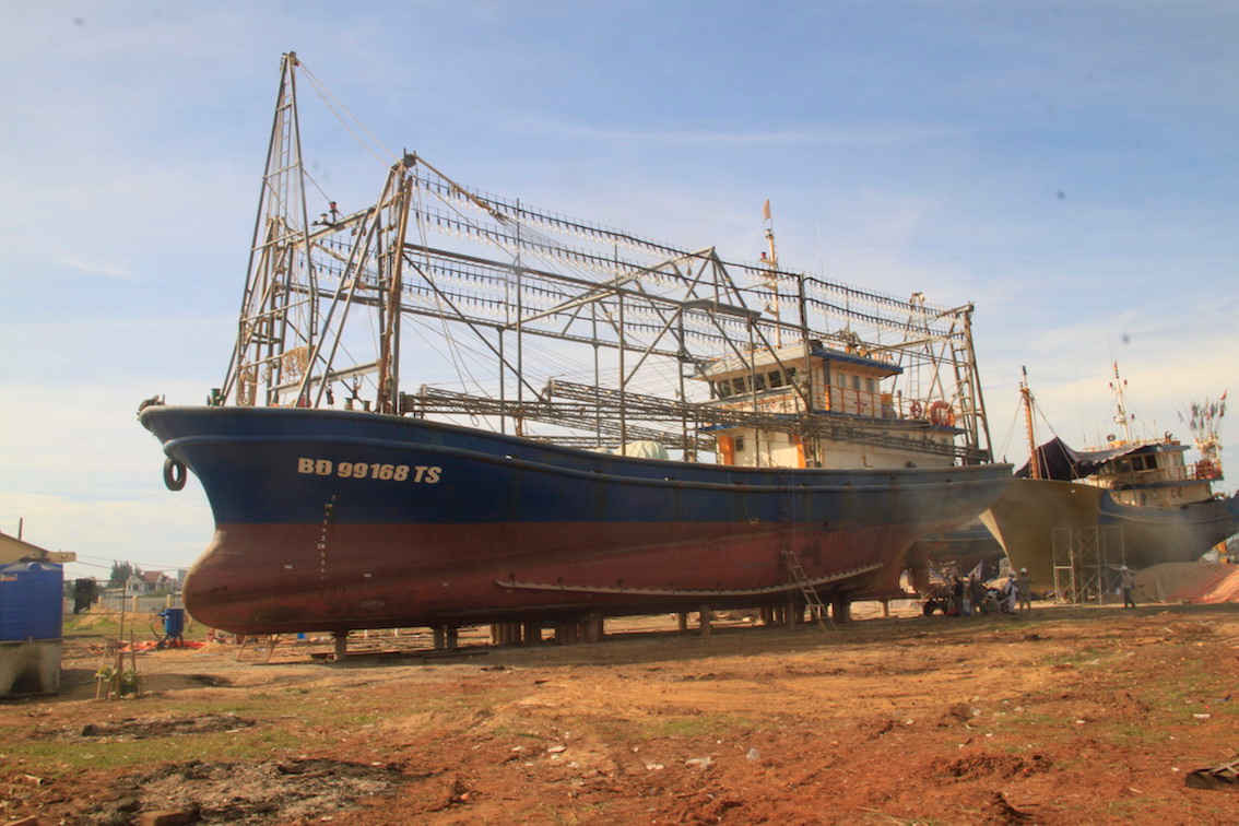 Tàu 67 được đóng tại công ty TNHH MTV Nam Triệu bị hư hỏng đang chờ sửa chữa.