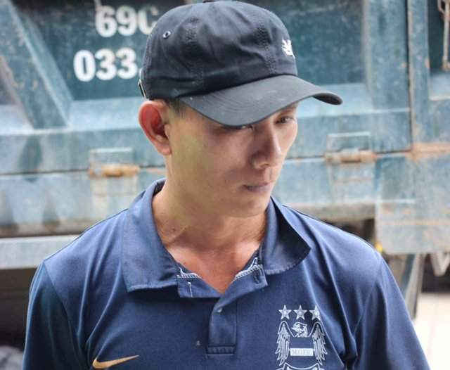 Sau hơn một ngày lẫn trốn, đối tượng Nguyễn Tân Xuyên đã bị cơ quan công an bắt giữ khi đưa xe đi sữa.