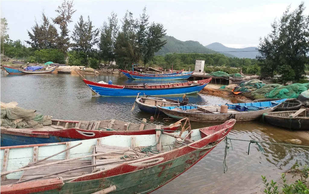 Các tàu thuyền tại Quảng Trị, Thừa Thiên Huế đã vào tránh trú bão an toàn