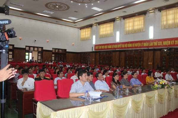 Chương trình “Phồn vinh cuộc sống Việt” của Tập đoàn Tân Á Đại Thành thu hút sự quan tâm, hưởng ứng của đông đảo người dân, các cơ quan chức năng trên địa bàn huyện Lý Nhân.