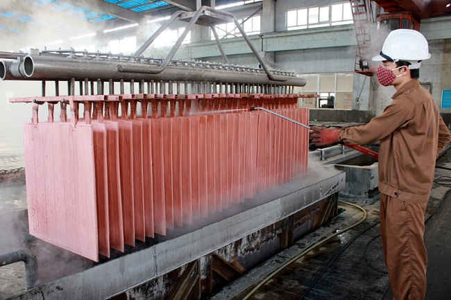 Công ty luyện đồng Lào Cai luôn sử dụng công nghệ hiện đại trong sản xuất để bảo vệ môi trường.