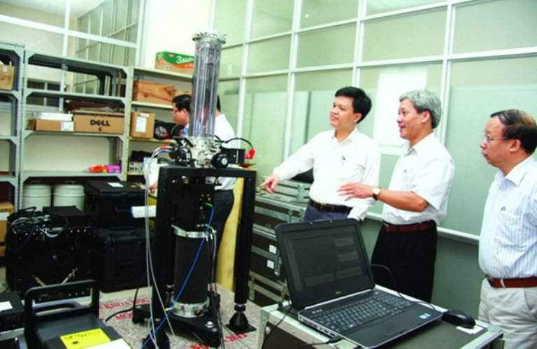 Hệ thống đo trọng lực tuyệt đối và trọng lực hàng không tại phòng thí nghiệm trọng lực của Viện