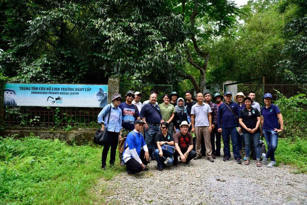 Đại biểu hai nước Việt Nam - Indonesia đã có chuyến tham quan thực tế để tìm hiểu công tác bảo tồn một số loài hoang dã tại Việt Nam
