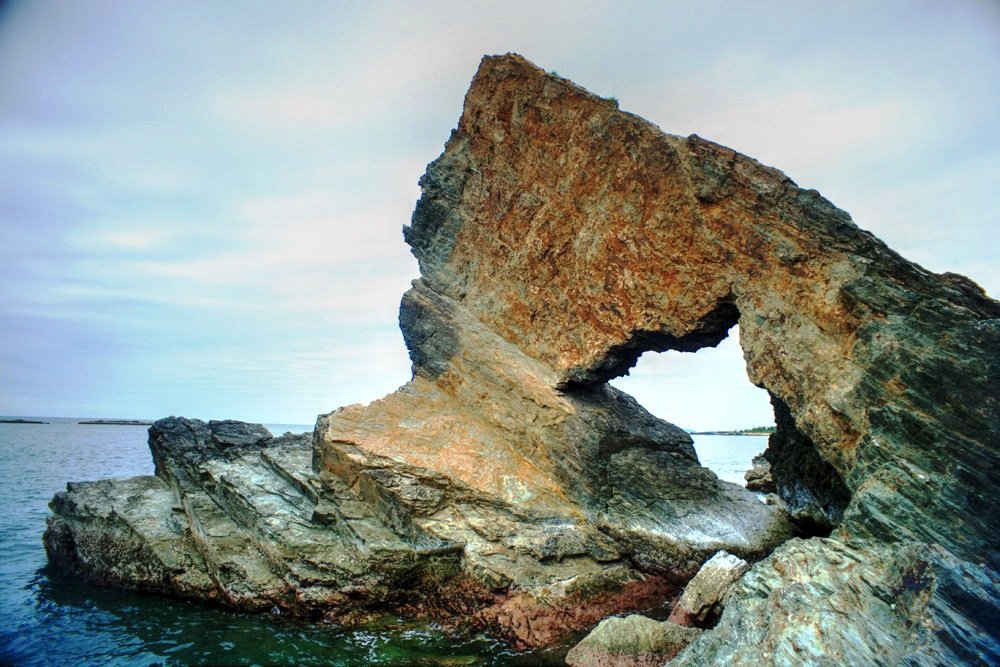 Xã đảo Tam Hải (huyện Núi Thành) sở hữu hệ địa chất đa dạng và độc đáo được tạo hóa ban tặng