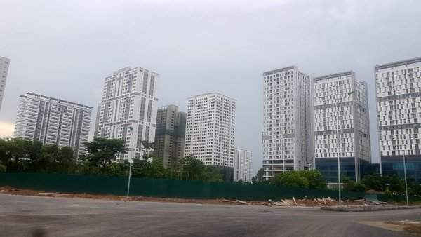 Hàng trăm nghìn m2 đất nông nghiệp của 1191 hộ dân hai phường Xuân Tảo, Xuân Đỉnh đã bị thu hồi để giao cho nhà đầu tư xây dựng chung cư, biệt thự bán kiếm lời