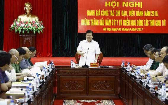 Phó Thủ tướng Trịnh Đình Dũng phát biểu tại hội nghị - Ảnh: VGP/Xuân Tuyến