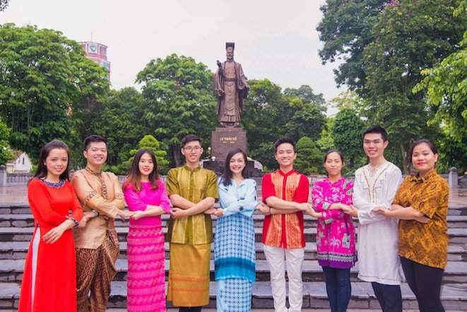 Các đại biểu Việt Nam (ở phía Bắc)  sẽ tham dự Chương trình Tàu Thanh Niên Đông Nam Á – Nhật Bản SSEAYP 2017 