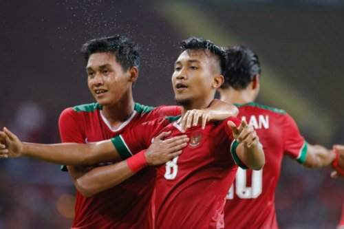 Các cầu thủ U22 Indonesia đã vươn lên giành vị trí thứ 2 tại bảng B