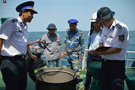  Nhiều vụ buôn lậu xăng dầu trên biển đã bị lực lượng Cảnh sát biển phát hiện bặt giữ. 