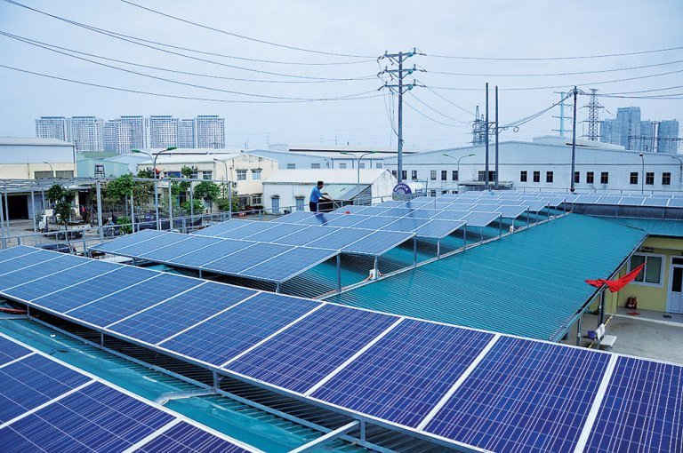 Khuyến khích phát triển các dự án điện mặt trời tại Việt Nam. Ảnh: MH