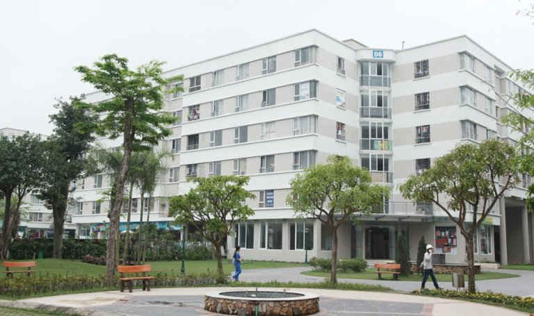 Nhà ở xã hội với nhiều không gian xanh tại Khu đô thị Đặng Xá, huyện Gia Lâm. Ảnh: Công Hùng