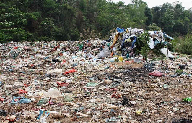 Tồn tại hơn 20 năm Bãi rác Noong Bua hiện đã quá tải, không còn khả năng tiếp nhận rác thải