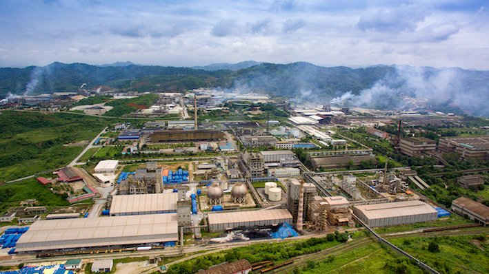 Khu công nghiệp Tằng Loỏng (Lào Cai) đã có 3 doanh nghiệp hóa chất vừa bị Chủ tịch UBND tỉnh Lào Cai ra quyết định xử phạt hành chính do vi phạm bảo vệ môi trường.