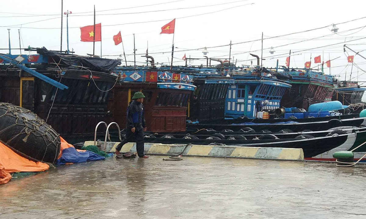 Thừa Thiên Huế: 2 người chết và mất tích trước bão số 10