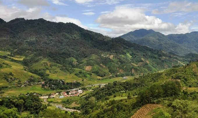 Giai đoạn 2006 -2016 tỉnh Quảng Nam đã tiến hành giao đất, giao rừng cho 8.227 hộ gia đình dân tộc thiểu số
