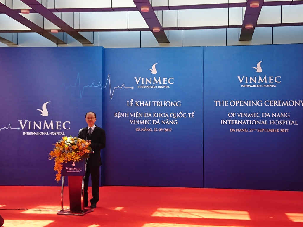 GS. TS Lê Quang Cường- Thứ trưởng Bộ Y tế phát biểu tại buổi khai trương