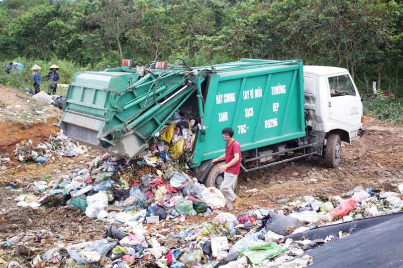 Nguy cơ gia tăng ô nhiễm môi trường từ rác thải ùn ứ ở Quảng Ngãi đang ở mức báo động