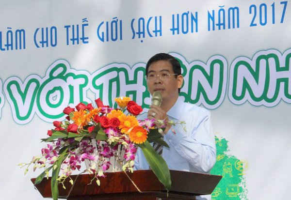 Ông Nguyễn Hồng Nguyên – Phó Giám đốc Sở Tài nguyên và Môi trường Bình Dương phát biểu tại Chương trình“Hành trình với thiên nhiên”