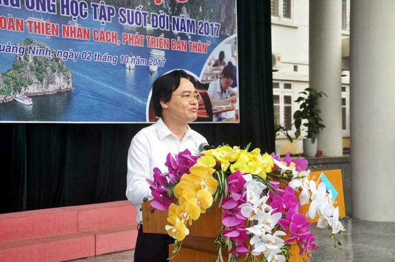 Bộ trưởng Bộ GD&ĐT Phùng Xuân Nhạ phát biểu tại buổi lễ