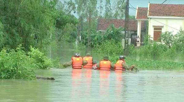 Mưa lũ trong mấy ngày qua khiến nhiều nơi trên địa bàn tỉnh Nghệ An bị ngập nặng