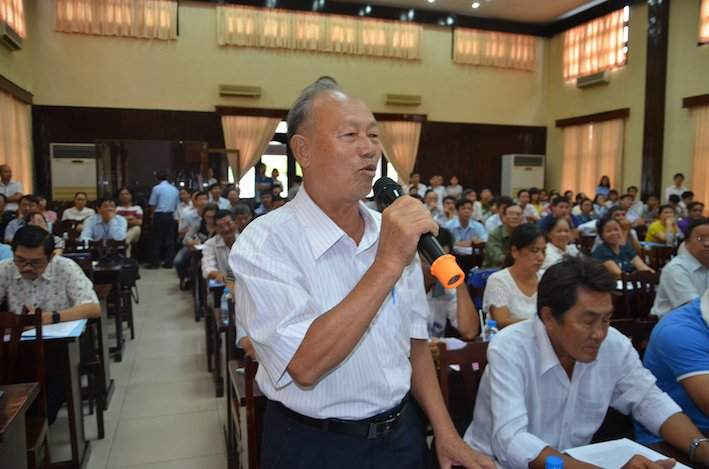 Ông Đỗ Văn Tuất, Khu phố trưởng KP5, phường Nguyễn An Ninh phát biểu tại hội nghị