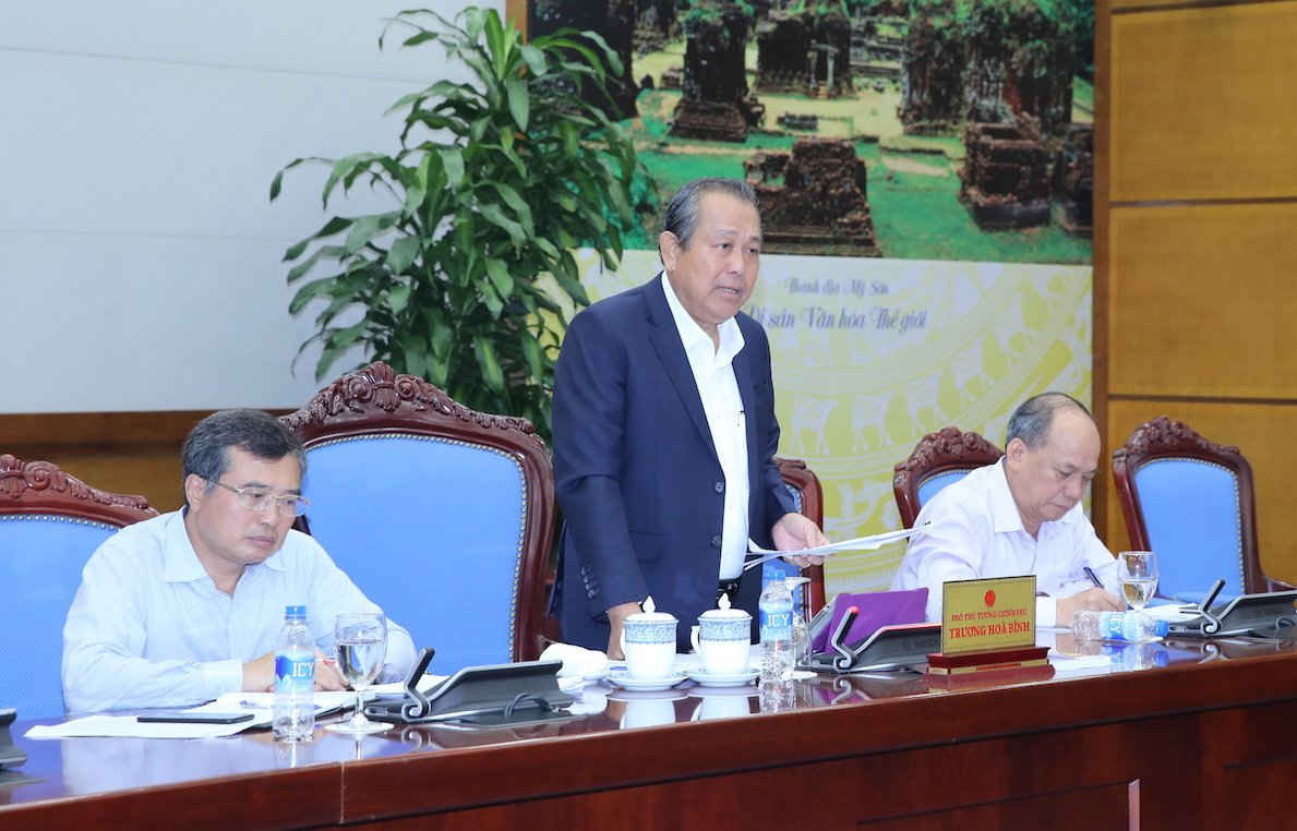 Phó Thủ tướng Thường trực Chính phủ Trương Hoà Bình chủ trì cuộc họp 