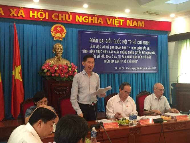 Ông Trần Vĩnh Tuyến, Phó Chủ tịch UBND TP.HCM phát biểu tại buổi làm việc